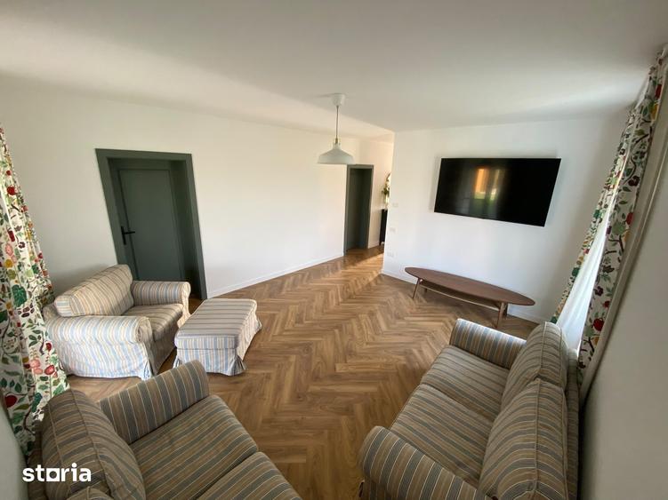 Casă cu 4 camere cu Teren 731 Mp în Moșnița Nouă