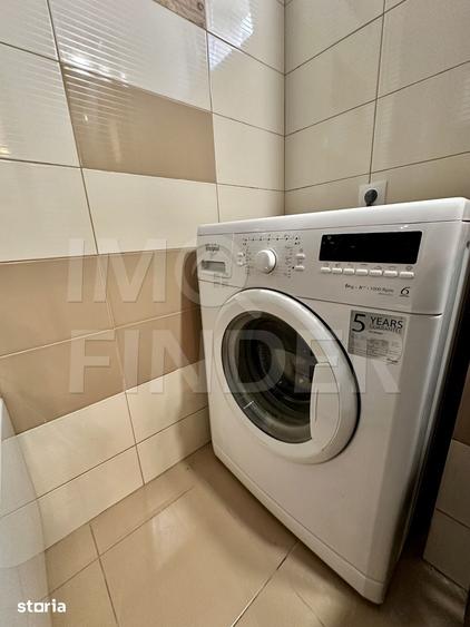 Apartament cu 3 camere decomandat în Între Lacuri