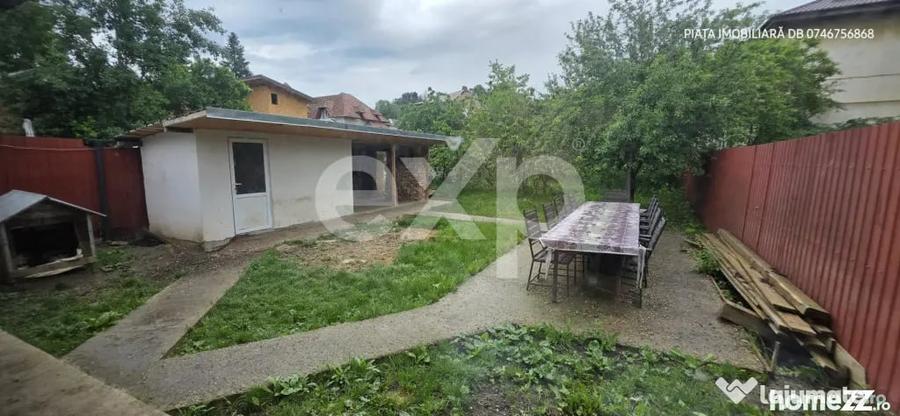 Casă cu 9 camere cu Teren 1053 Mp în Ultracentral