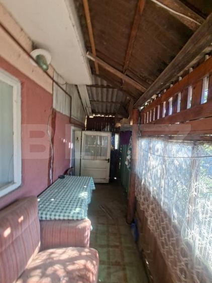 Casă individuală cu 2 camere cu Teren 1099 Mp în Vălenii
