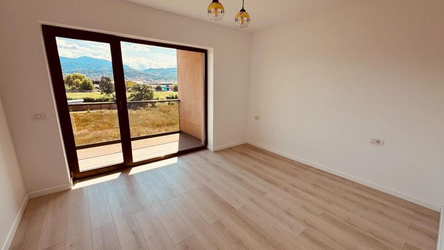 Apartament cu 3 camere decomandat în Griviței