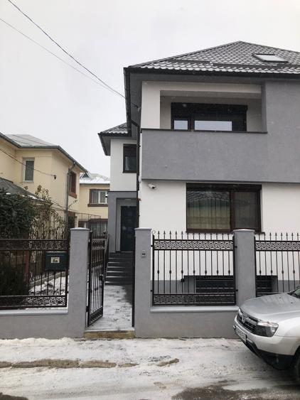 Casă cu 3 camere în Hașdeu