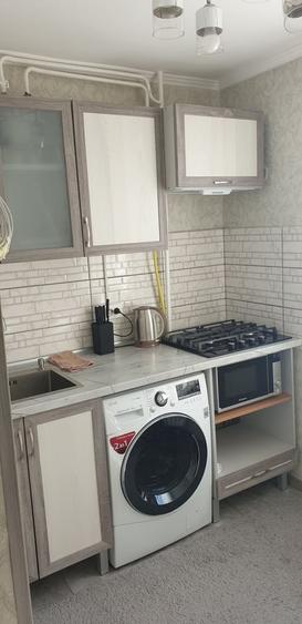 Garsonieră decomandată în Vitan
