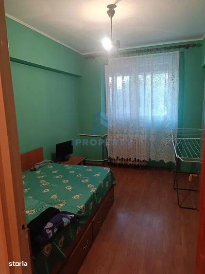 Apartament cu 3 camere, mobilat în Pantelimon