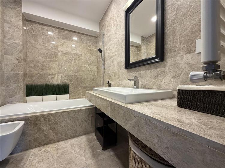 Apartament cu 3 camere decomandat, mobilat în Herăstrău