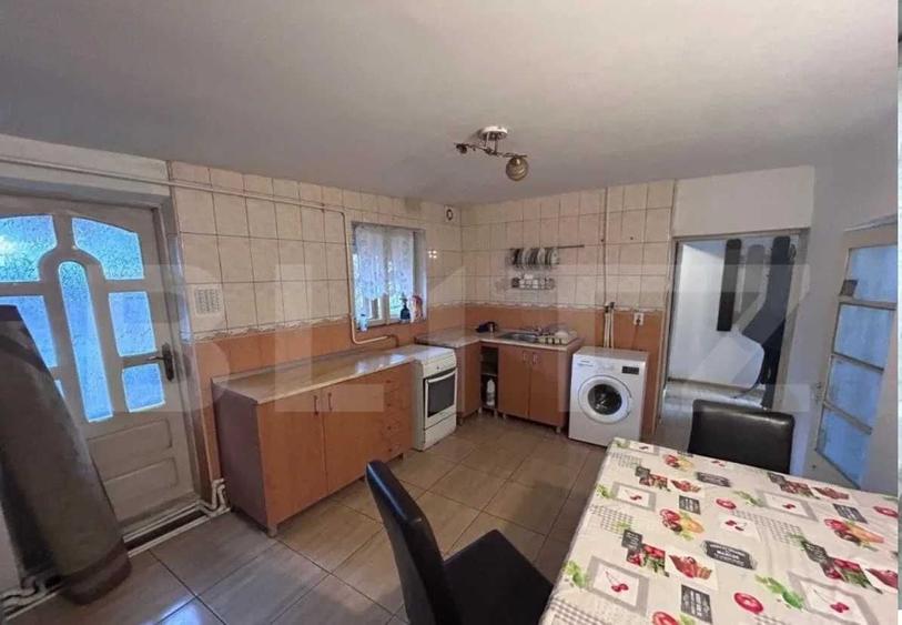 Casă cu 4 camere cu Teren 50 Mp în Central