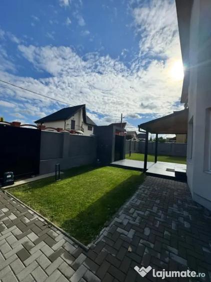 Casă cu 4 camere cu Teren 404 Mp în Mocira