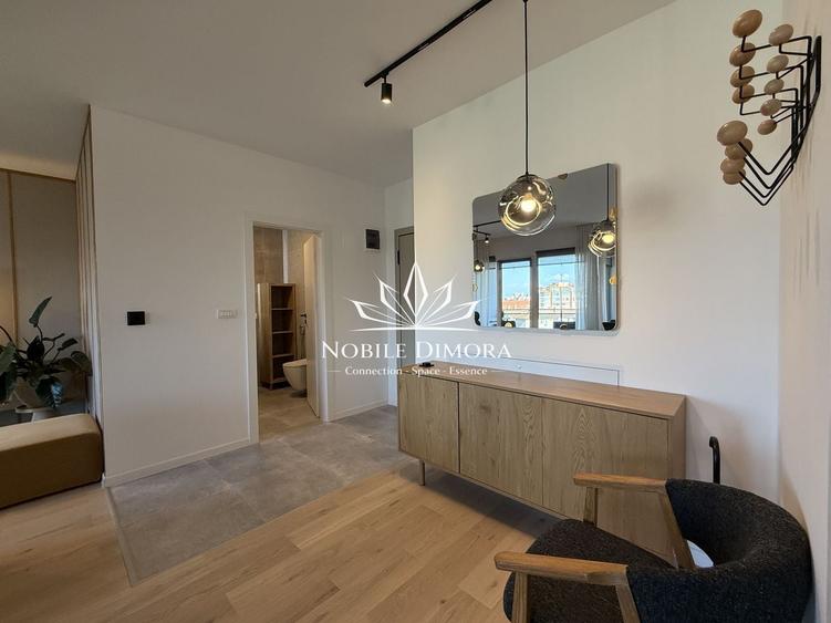 Apartament cu 2 camere semidecomandat, mobilat în Central