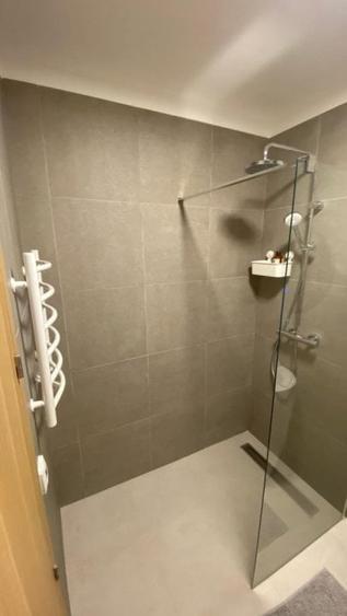Apartament cu 3 camere decomandat, mobilat în P-ta Presei Libere