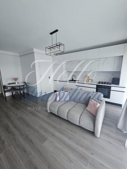 Apartament cu 2 camere semidecomandat, mobilat în Florești