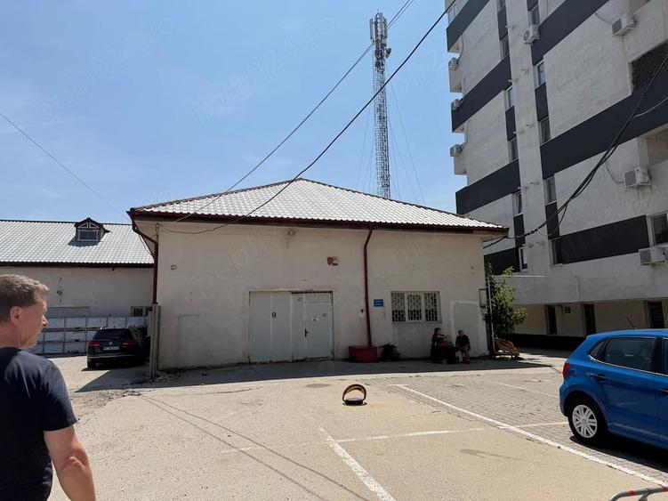 Spațiu comercial, de 460 mp, în Dudu