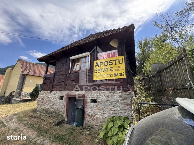 Casă cu 4 camere cu Teren 647 Mp în Toplița