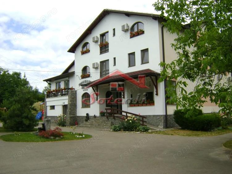 Spațiu comercial, de 1,200 mp, în Cornu