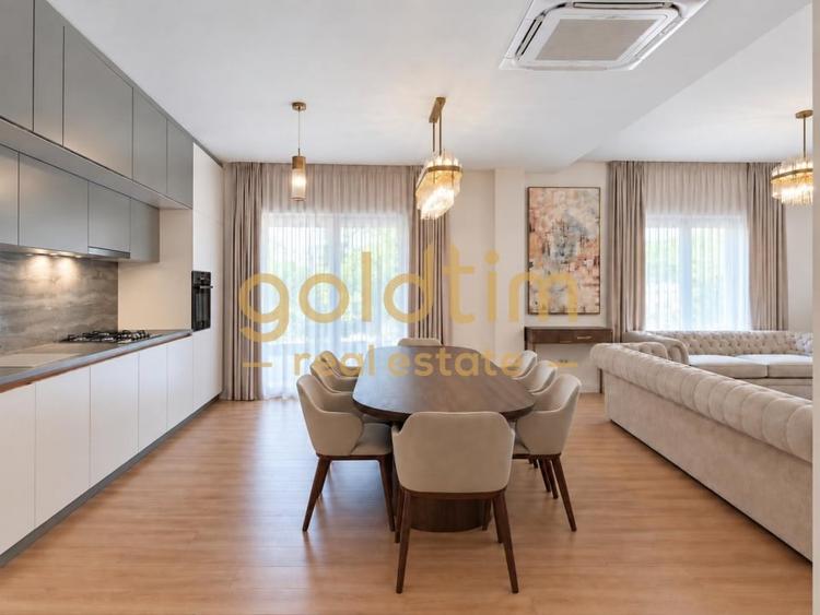Duplex cu 5 camere cu Canalizare în Corbeanca