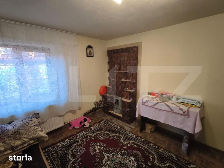 Casă cu 4 camere decomandat cu Teren 2000 Mp în Leu