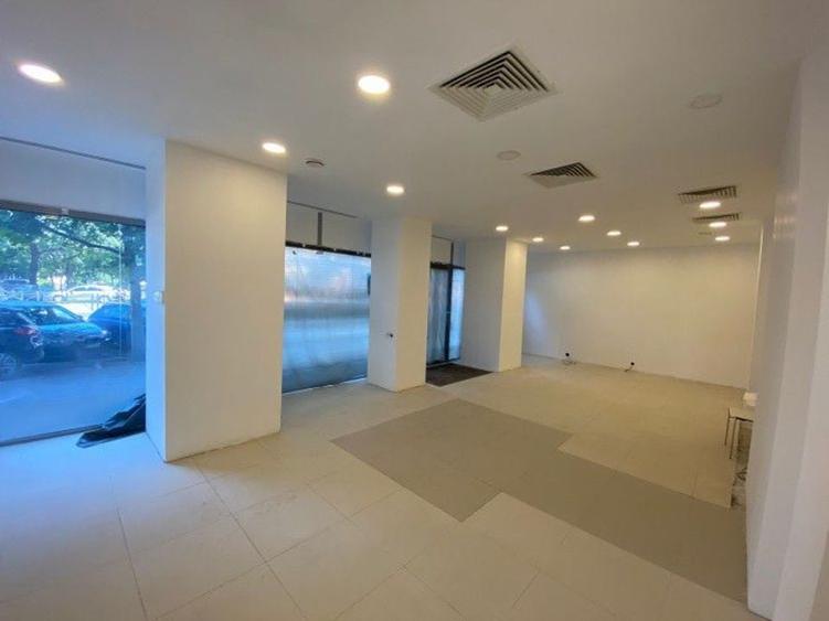 Spațiu comercial, de 104 mp, în Ștefan cel Mare