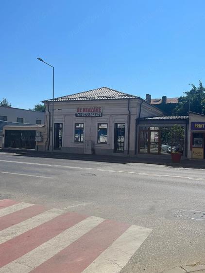 Casă cu 5 camere cu Teren 140 Mp în Central