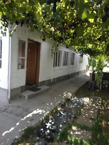 Casă în Ghindeni