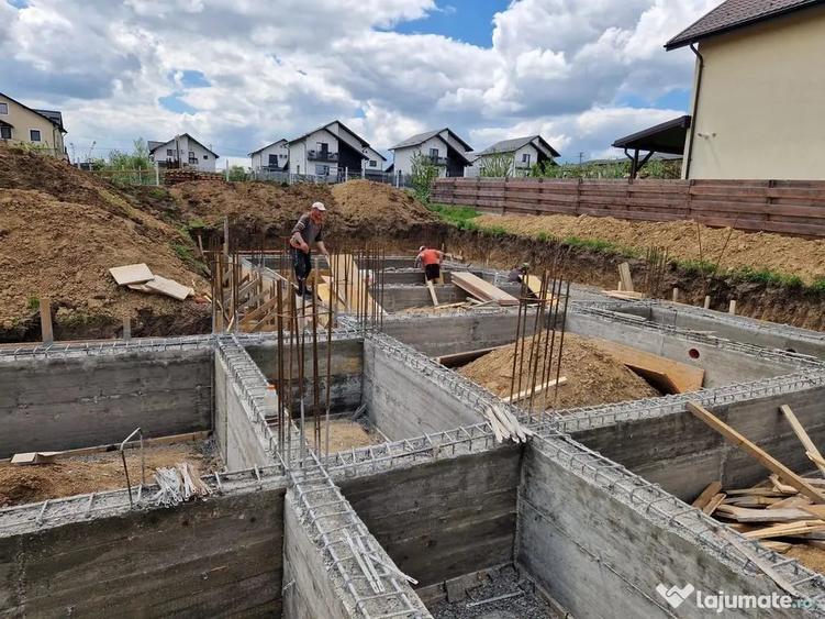 Teren în Valea Adâncă
