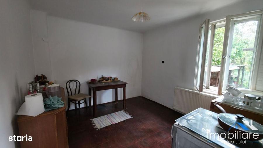 Casa - Vulcan, aproape de oras, Str. Teodora Lucaciu, suprafata 130mp - 14