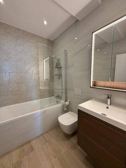 Apartament cu 3 camere decomandat, mobilat în Sisești