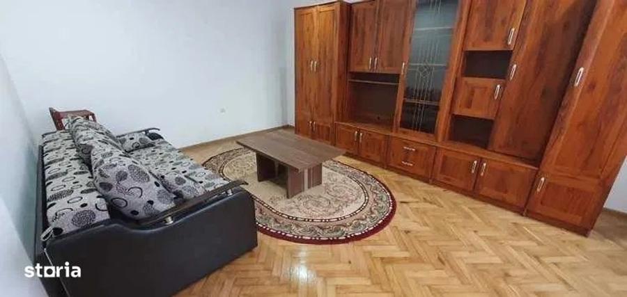 Casă cu 2 camere decomandat în Mureșeni