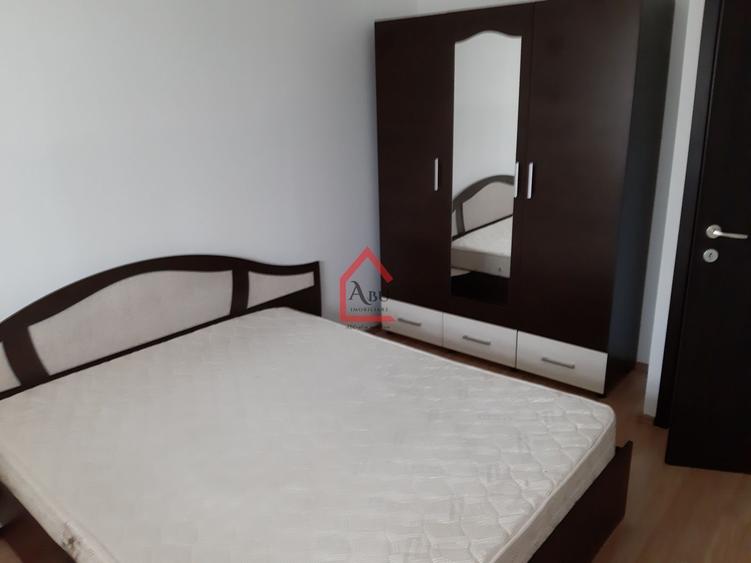 Apartament cu 2 camere, mobilat în Tătărași