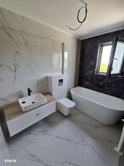 Casă cu 4 camere cu Teren 378 Mp în Corbeanca