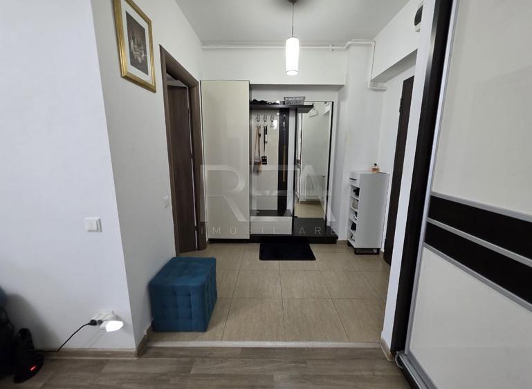 Apartament cu 2 camere semidecomandat, mobilat în 13 Septembrie