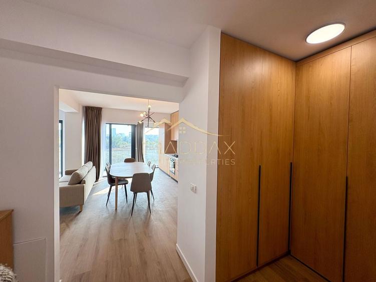 Apartament cu 2 camere semidecomandat, mobilat în Băneasa