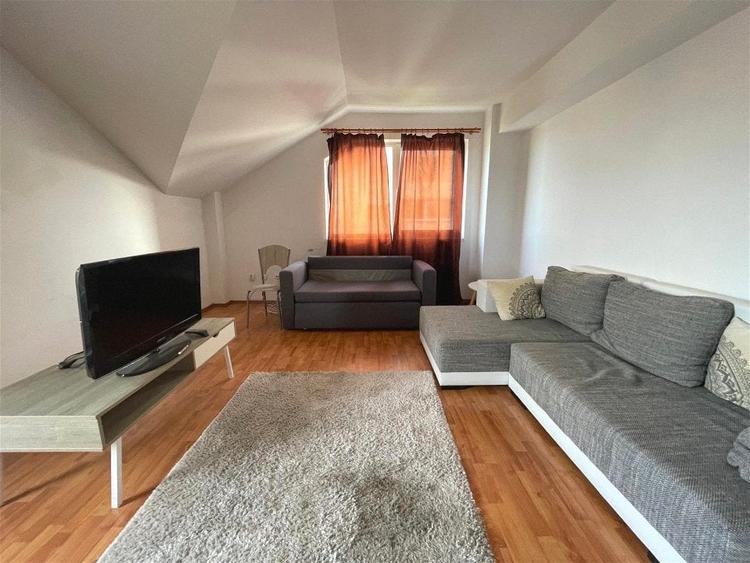 Apartament cu 2 camere decomandat, mobilat în Zorilor