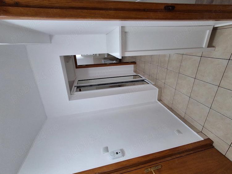 Garsonieră decomandată în Central