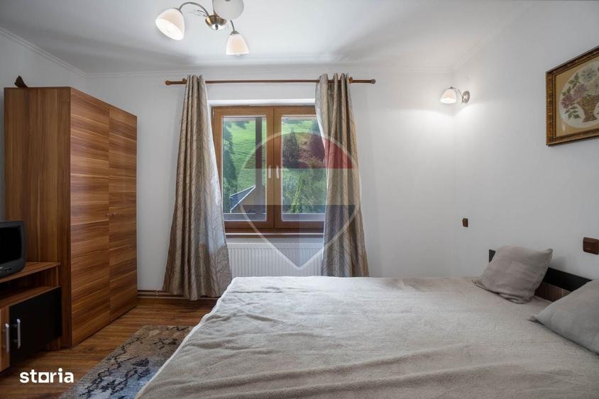 Casă cu 4 camere cu Teren 4780 Mp în Moieciu