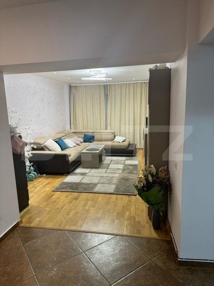 Apartament cu 4 camere decomandat, mobilat în Ultracentral