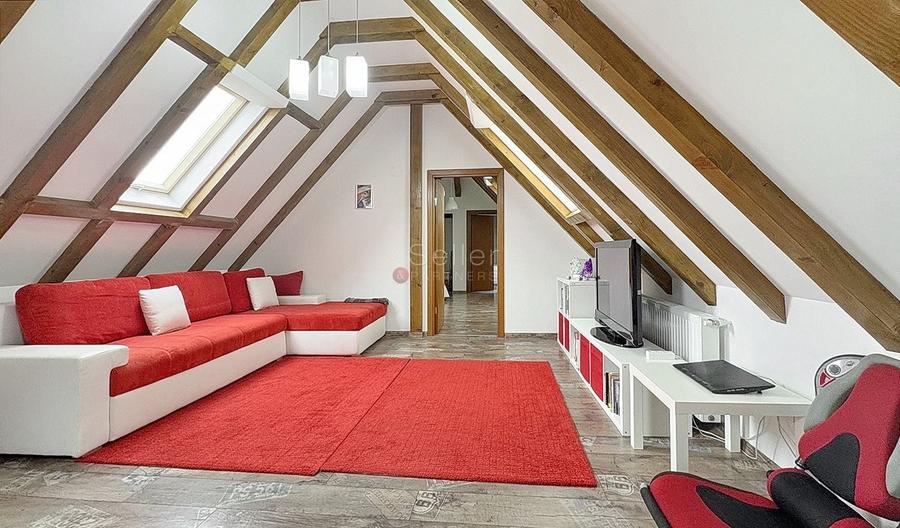 Apartament cu 2 camere decomandat, mobilat în Tractorul — fotografia 1