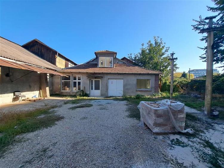 Spațiu comercial, de 200 mp, în Iris