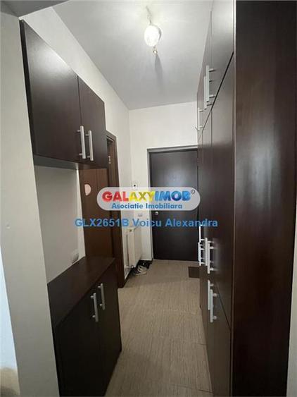 Apartament cu 3 camere decomandat, mobilat în Berceni