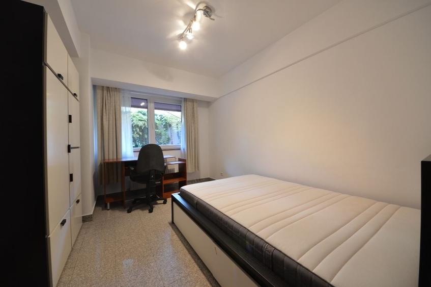 Apartament cu 4 camere decomandat, mobilat în Aviatorilor