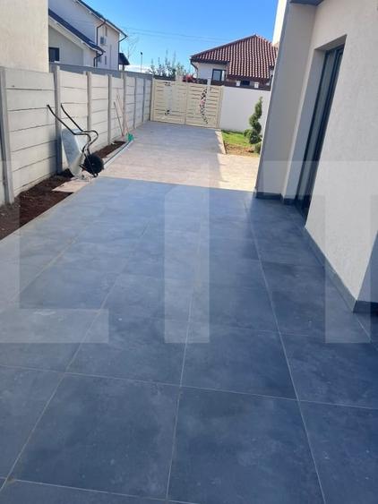 Casă individuală cu 4 camere cu Teren 296 Mp în Malu Mare