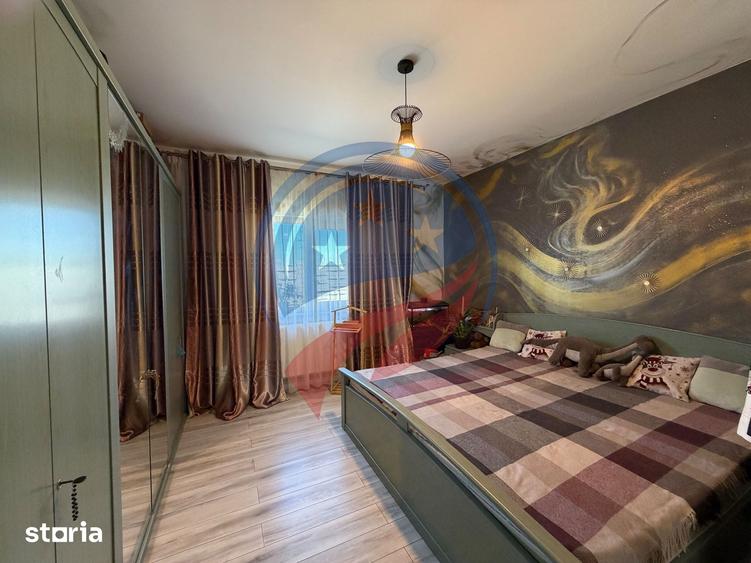 Casă cu 3 camere cu Teren 250 Mp în Bariera Vâlcii