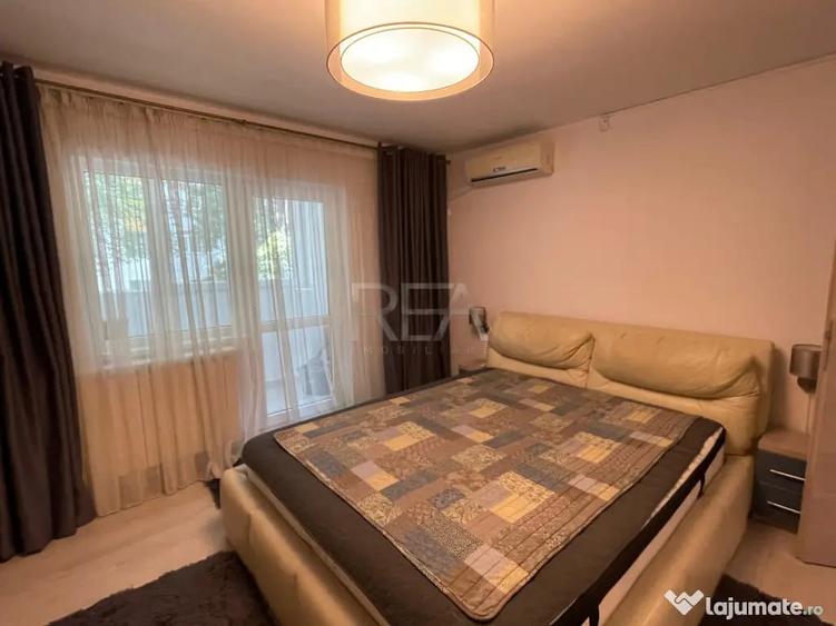 Apartament cu 3 camere decomandat în Sebastian