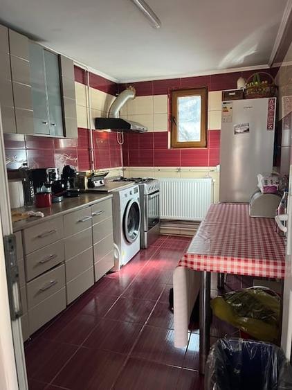 Casă cu 6 camere cu Canalizare în Colentina