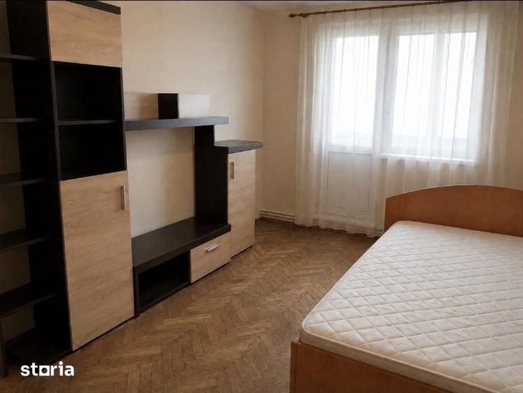 Apartament cu 2 camere decomandat, mobilat în Podu Roș