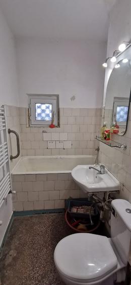 Apartament cu 3 camere decomandat în Mazepa 1