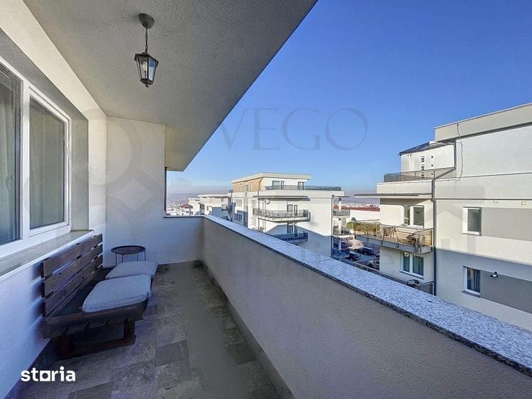 Apartament cu 3 camere semidecomandat în Bună Ziua