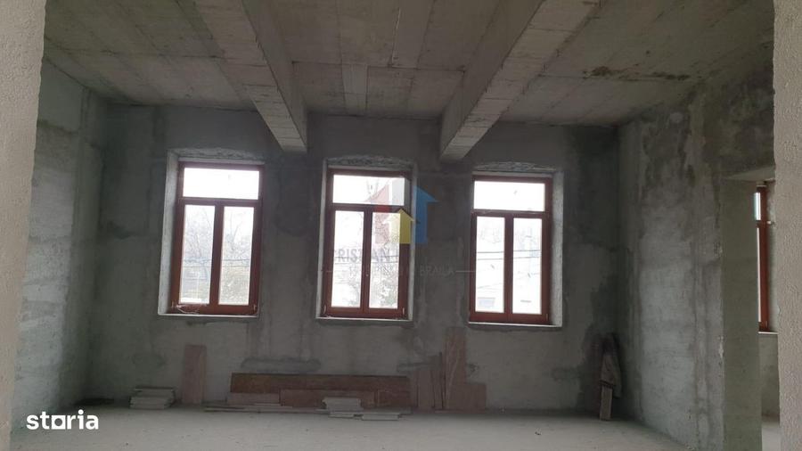 Casă cu 4 camere în Nicolae Bălcescu
