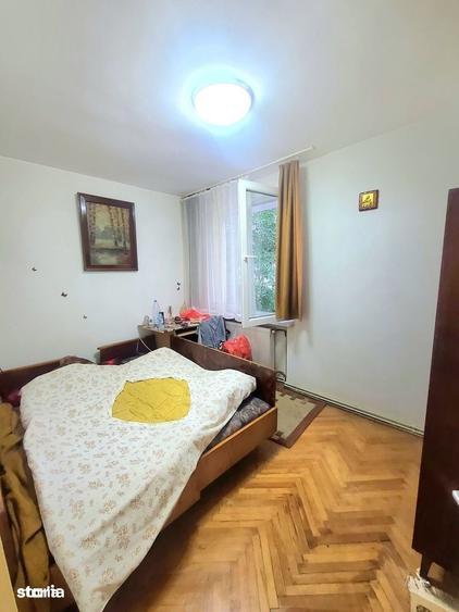 Apartament cu 4 camere decomandat în Tudor