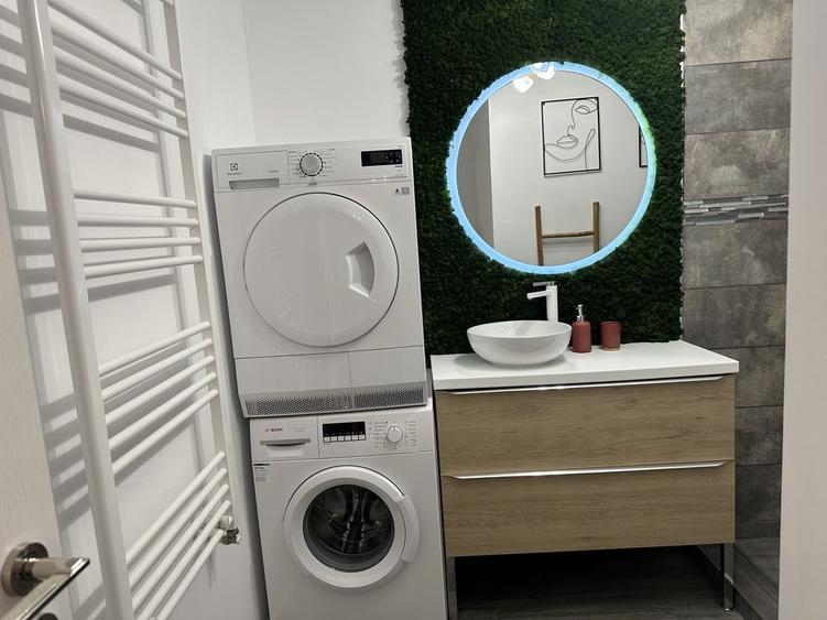 Apartament cu 2 camere decomandat în Exterior Vest