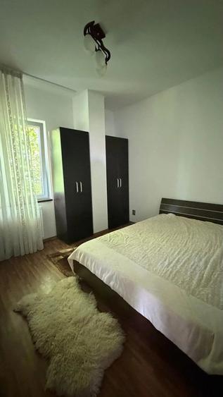 Casă individuală cu 2 camere decomandat cu Teren 418 Mp în Dorobanți