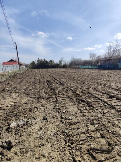 Teren Construcții intravilan de 700 mp, în Crevedia
